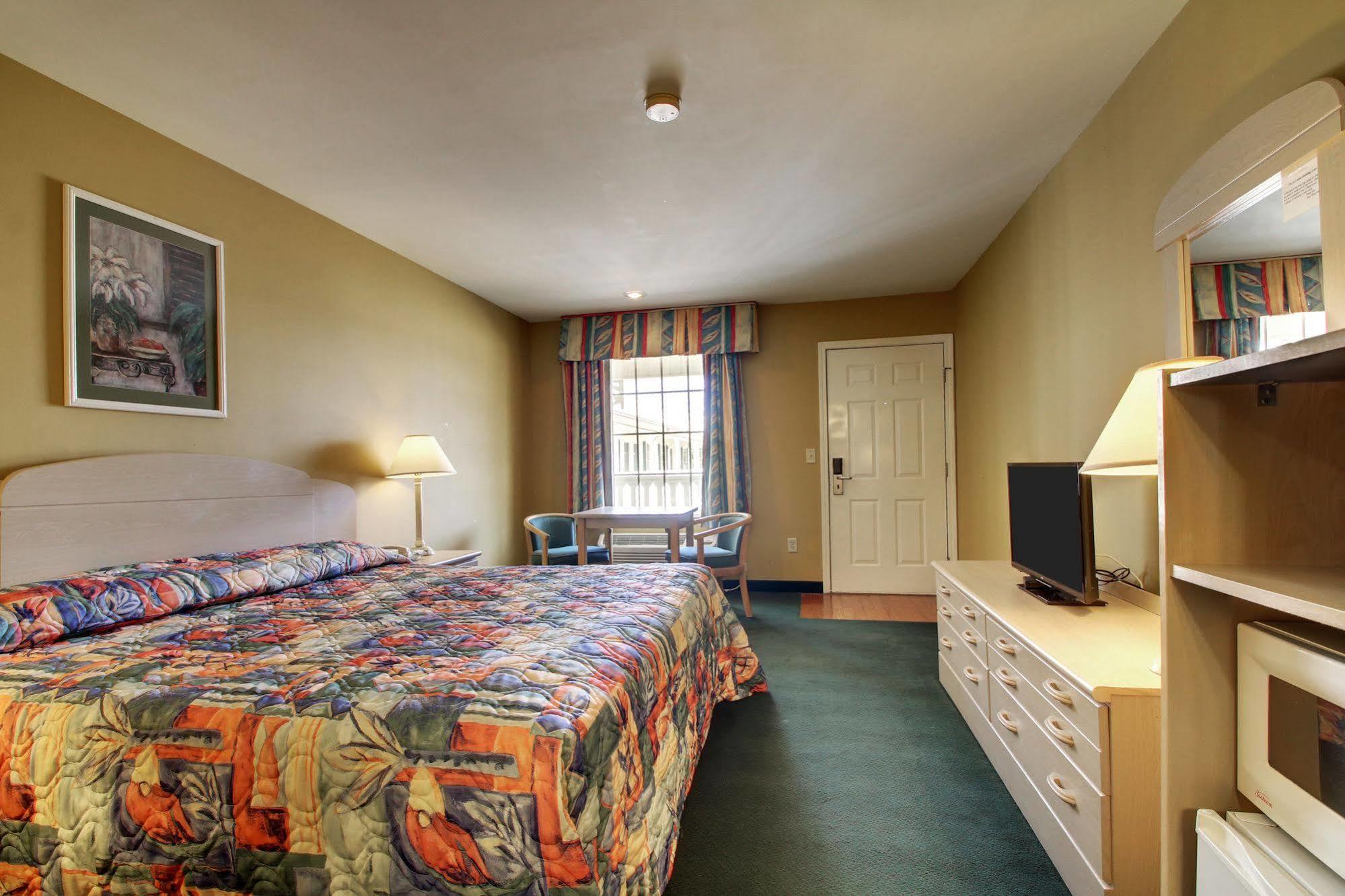 Key West Inn - Childersburg Extérieur photo